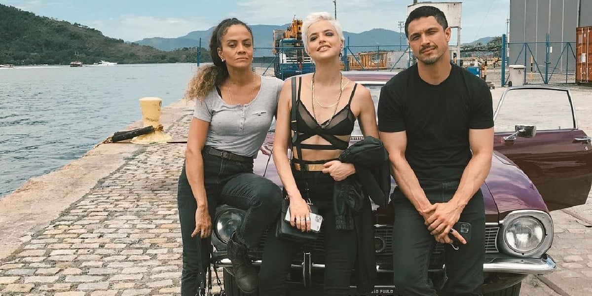 Aline Borges, Agatha Moreira e Rômulo Estrela em 'Verdades Secretas 2' (Foto: Divulgação)