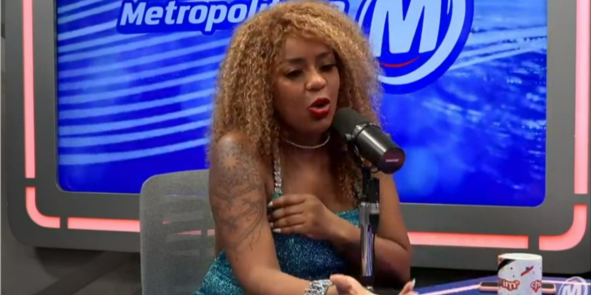Cariúcha detonou Jojo Todynho no "Chupim" (Foto: Reprodução/YouTube) Cariúcha detonou Jojo Todynho no "Chupim" (Foto: Reprodução/YouTube)