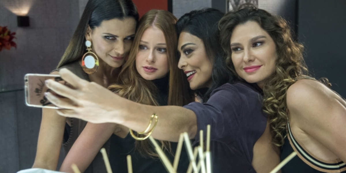 http://tvfoco.uai.com.br/wp-content/uploads/2015/05/Daniela-Mercury.jpg