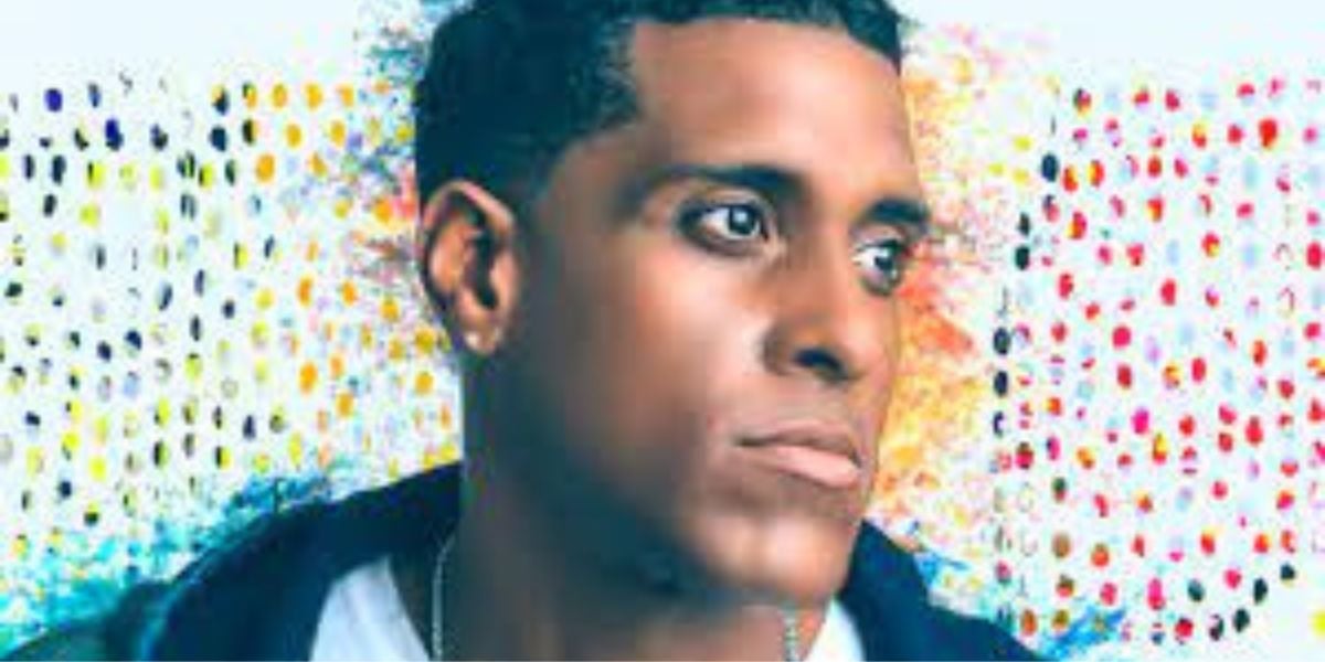 Famoso Cantor haitiano Mikaben morre durante show, em cima do palco, em Paris - Foto Reprodução