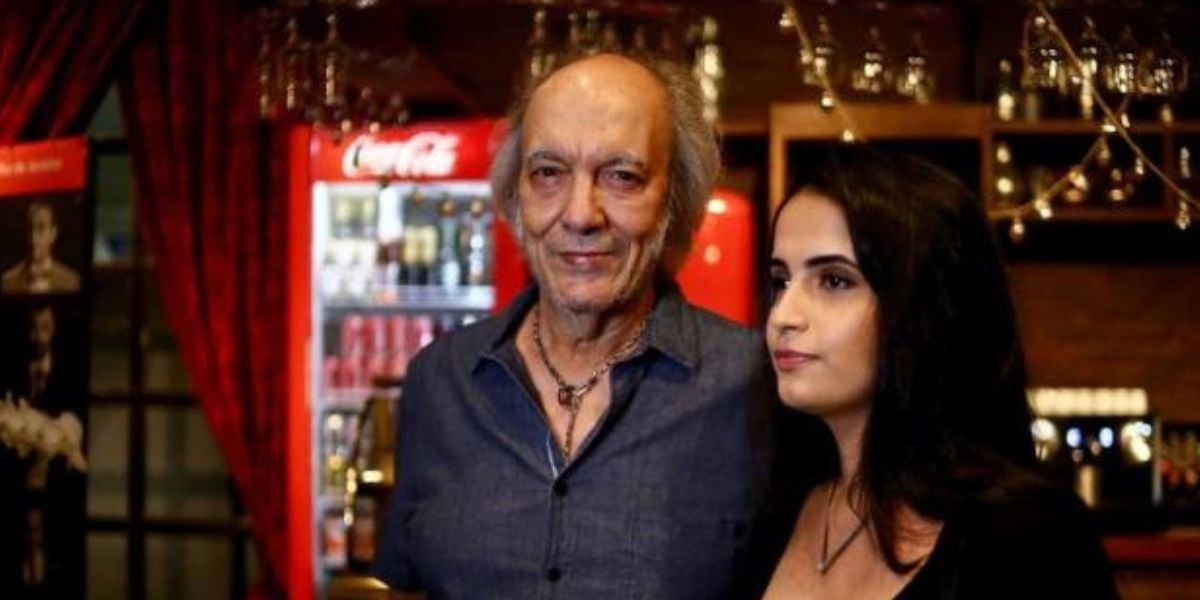Famoso cantor Erasmo Carlos é casado com Fernanda Passos, 49 anos mais jovem que ele - Reprodução