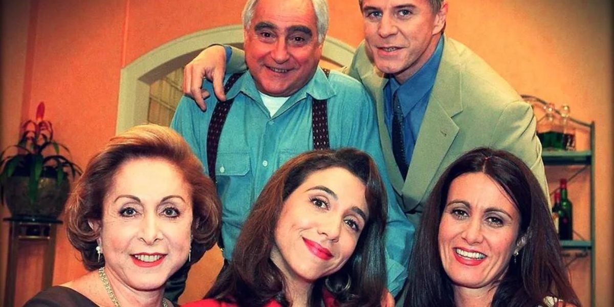 http://tvfoco.uai.com.br/wp-content/uploads/2015/05/Daniela-Mercury.jpg
