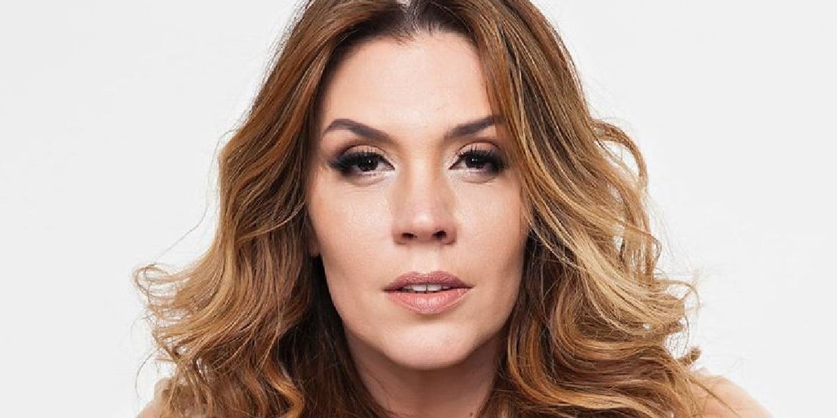 http://tvfoco.uai.com.br/wp-content/uploads/2015/05/Daniela-Mercury.jpg