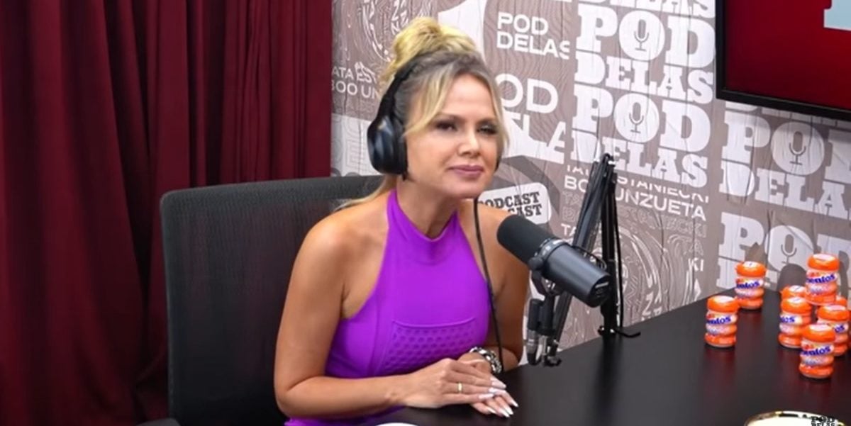 http://tvfoco.uai.com.br/wp-content/uploads/2015/05/Daniela-Mercury.jpg