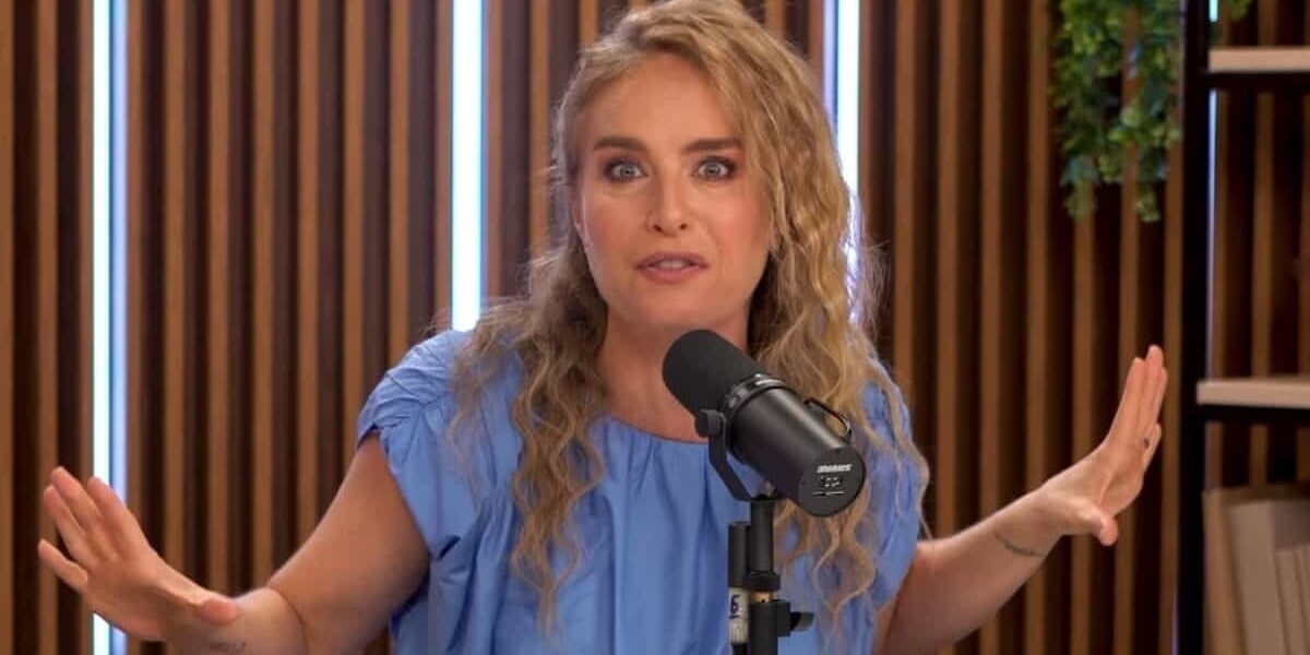http://tvfoco.uai.com.br/wp-content/uploads/2015/05/Daniela-Mercury.jpg