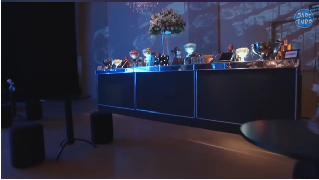 Vida luxuosa e fortuna absurda de Celso Portiolli deixam qualquer um morrendo de inveja - Foto Reprodução Vida luxuosa e fortuna absurda de Celso Portiolli deixam qualquer um morrendo de inveja - Foto Reprodução