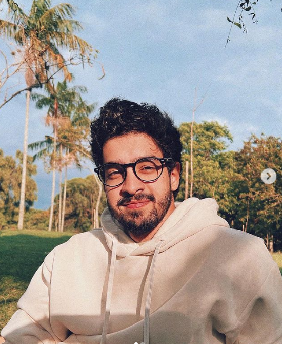 Matheus Costa, ator mirim da novela América, cresceu e se tornou um dos homens mais lindos do Brasil - Reprodução