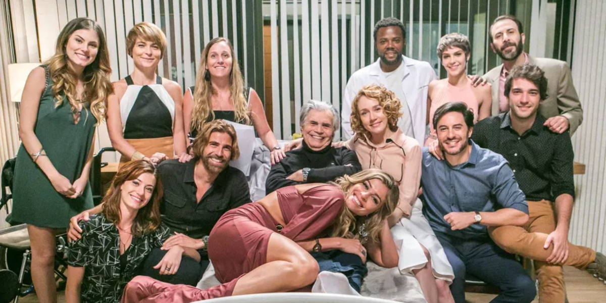 http://tvfoco.uai.com.br/wp-content/uploads/2015/05/Daniela-Mercury.jpg