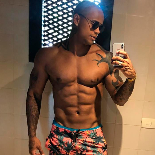 Humorista Whindersson Nunes fica chocado com tamanho do p*nis do cantor  Léo Santana e faz declaração surpreendente - Foto Reprodução Instagram - Reprodução