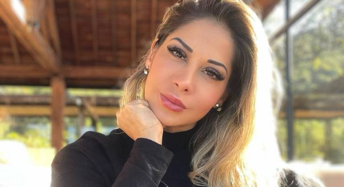 http://tvfoco.uai.com.br/wp-content/uploads/2015/05/Daniela-Mercury.jpg