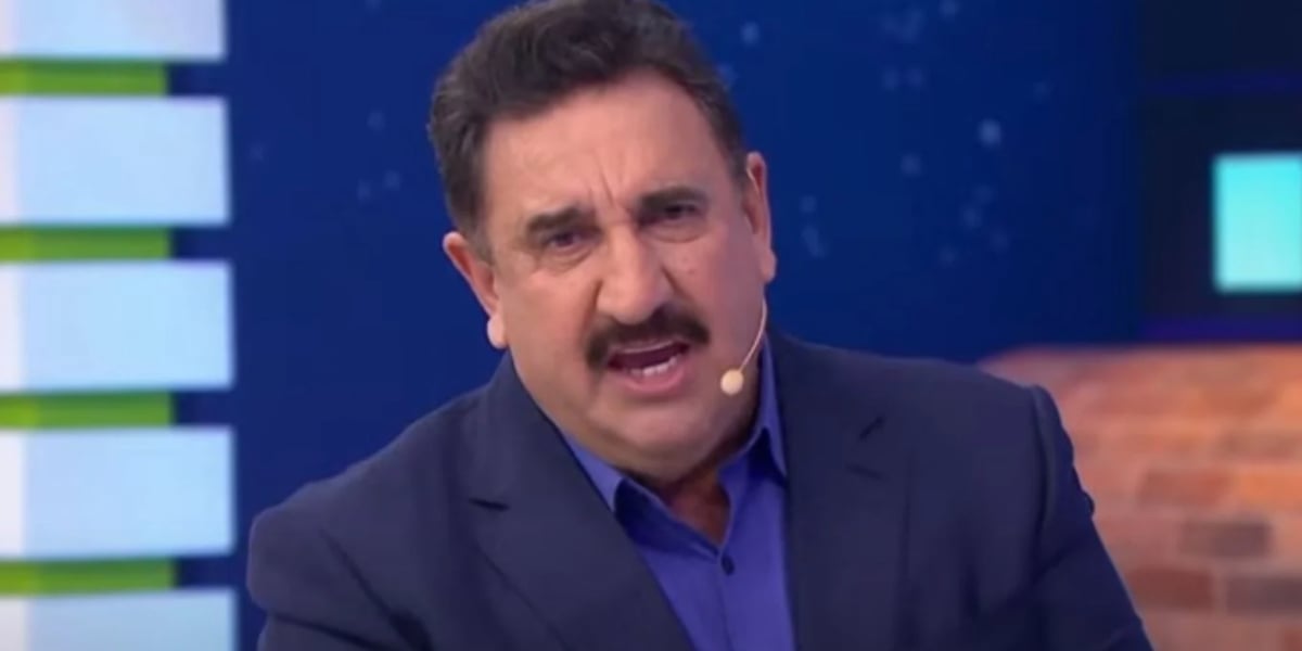 http://tvfoco.uai.com.br/wp-content/uploads/2015/05/Daniela-Mercury.jpg