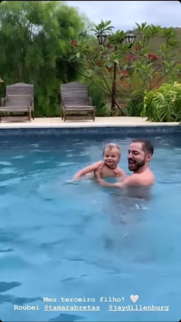 O pequeno é sobrinho de Thales e se chama Santi. - Foto Reprodução