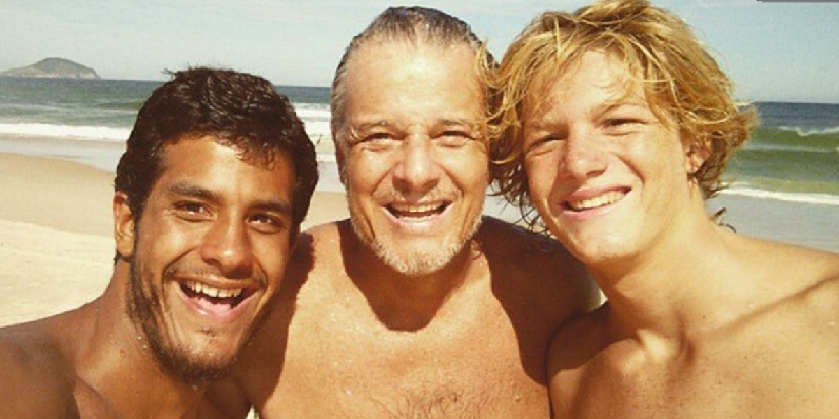 Marcello Novaes ao lado dos filhos (Foto: Divulgação)