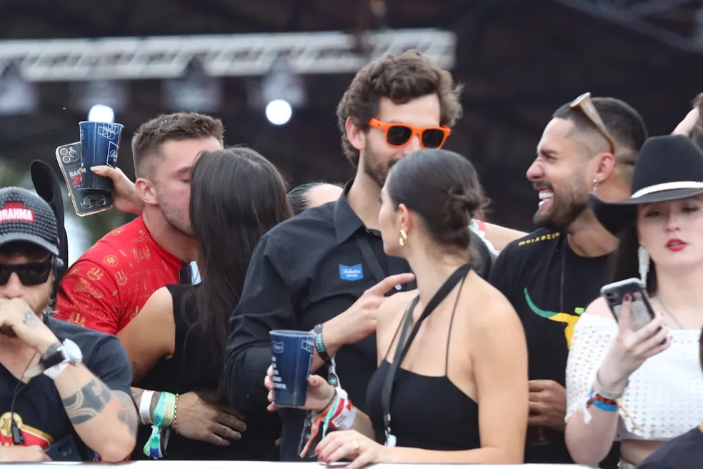 durante o show de Dennis DJ no Caldas Country - Foto Reprodução