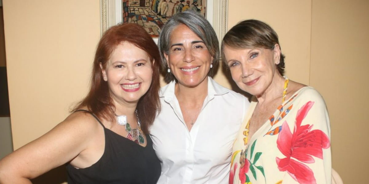 http://tvfoco.uai.com.br/wp-content/uploads/2015/05/Daniela-Mercury.jpg