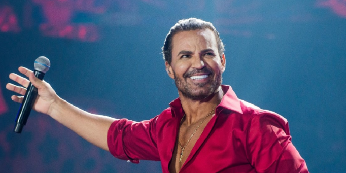 http://tvfoco.uai.com.br/wp-content/uploads/2015/05/Daniela-Mercury.jpg