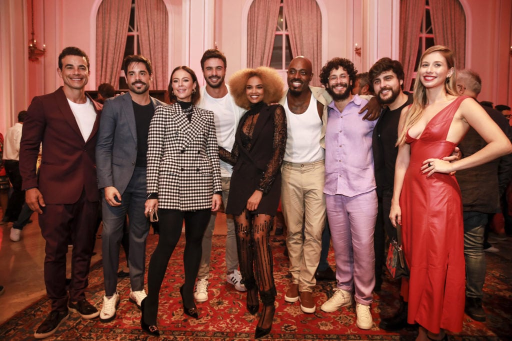 http://tvfoco.uai.com.br/wp-content/uploads/2015/05/Daniela-Mercury.jpg