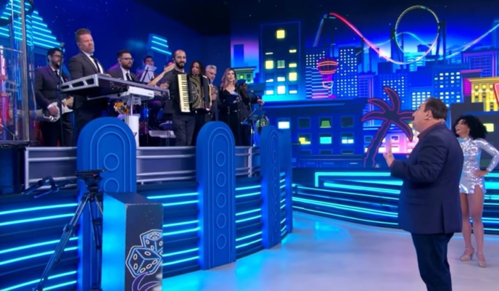 Ratinho deu uma bronca no seu maestro do SBT e provocou Faustão