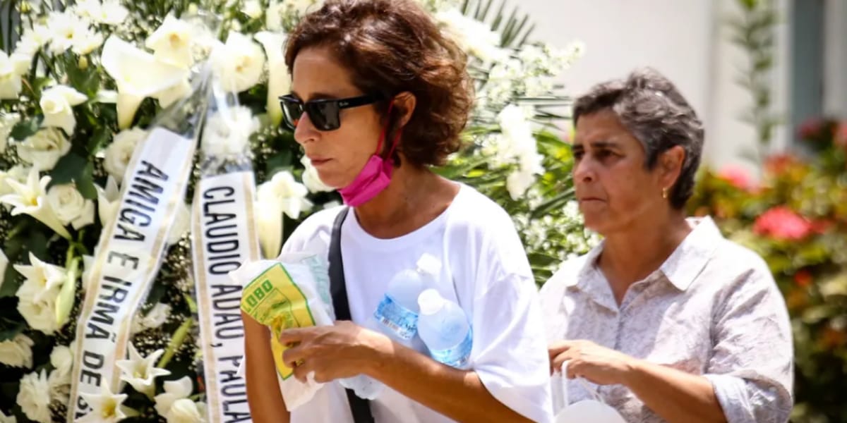 Andréa Beltrão é flagrada muito abalada em velório de Isabel Salgado (Foto: André Horta/Brazil News)