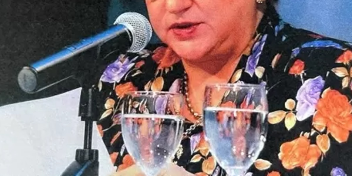 http://tvfoco.uai.com.br/wp-content/uploads/2015/05/Daniela-Mercury.jpg