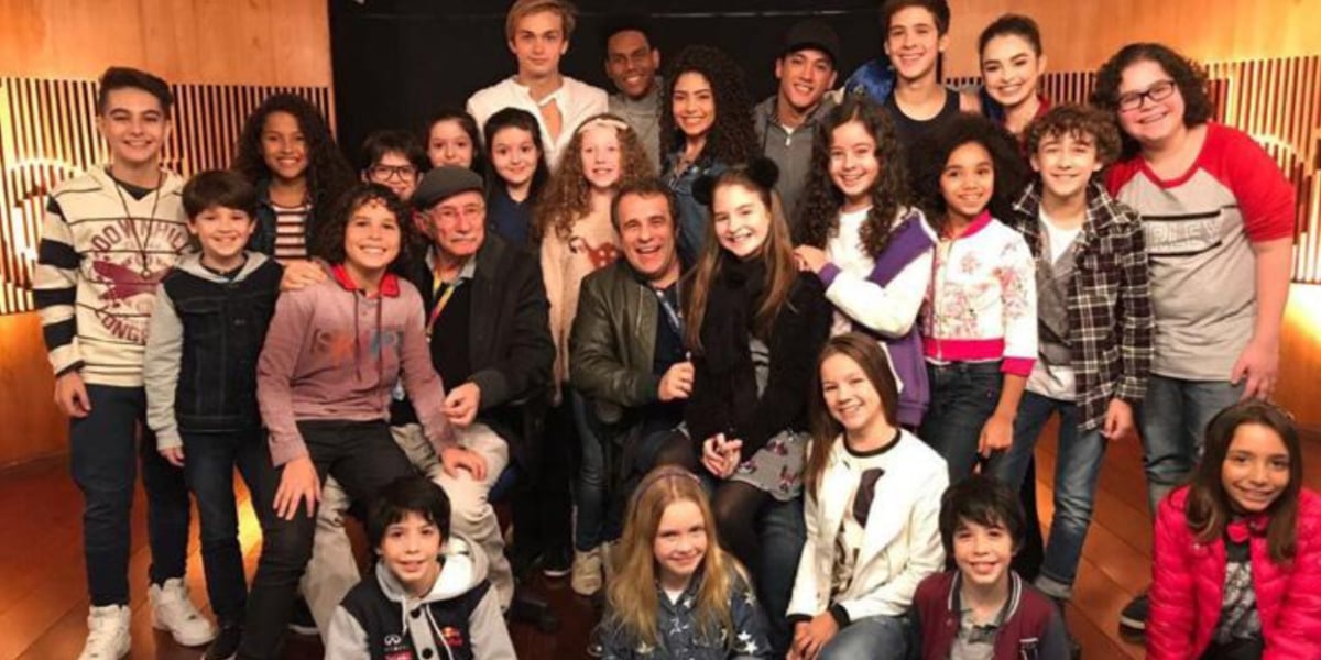 http://tvfoco.uai.com.br/wp-content/uploads/2015/05/Daniela-Mercury.jpg