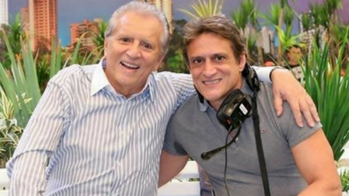 Pai e Filho são contratados de Silvio Santos e fazem sucesso juntos 