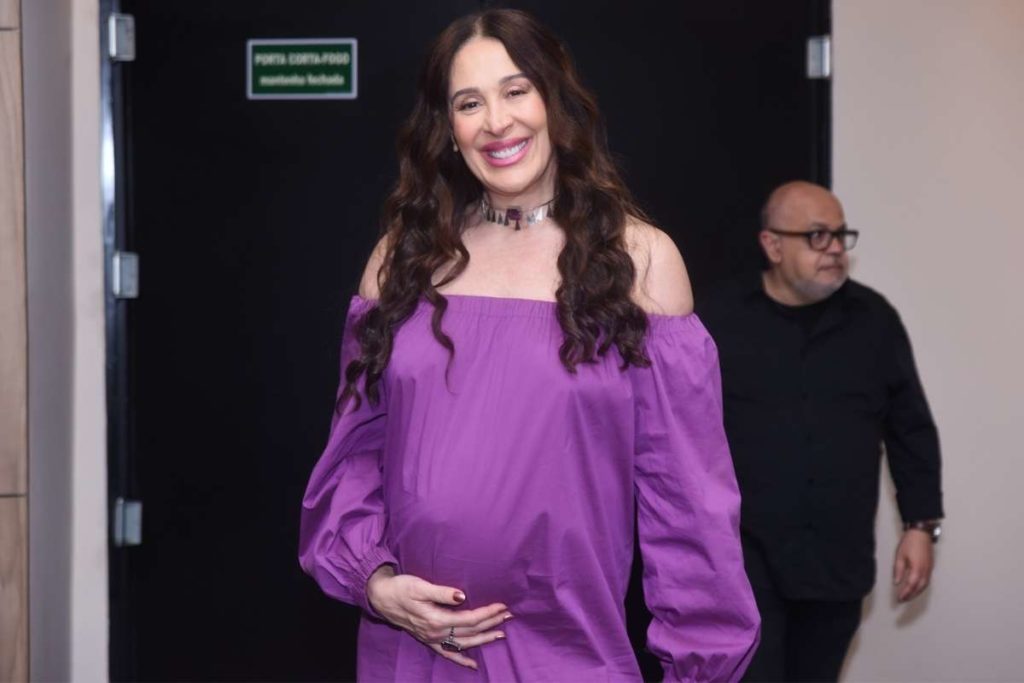 A famosa Claudia Raia, grávida de 6 meses, assumiu o que descobriu e deu detalhes da nova descoberta - Foto Reprodução