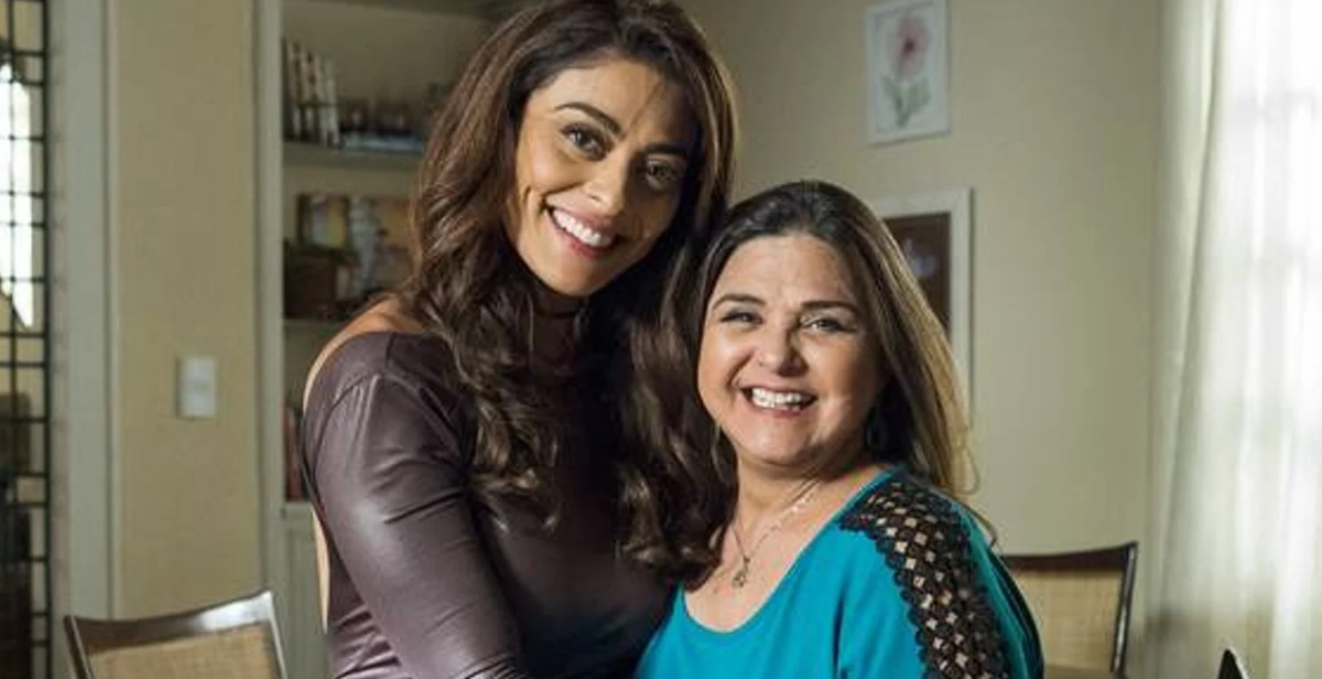 http://tvfoco.uai.com.br/wp-content/uploads/2015/05/Daniela-Mercury.jpg