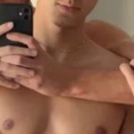 Ex-BBB confessa arrependimento em assumir namoro gay para o Brasil (Reprodução)