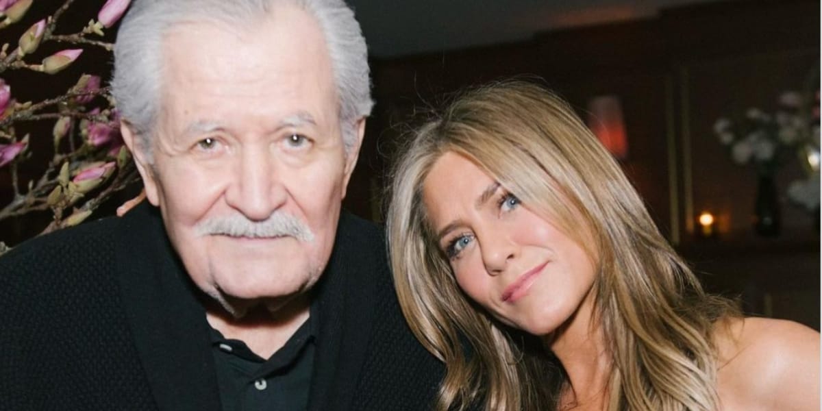 Jennifer Aniston faz comunicado de partir o coração sobre a morte de seu pai (Reprodução: Instagram)