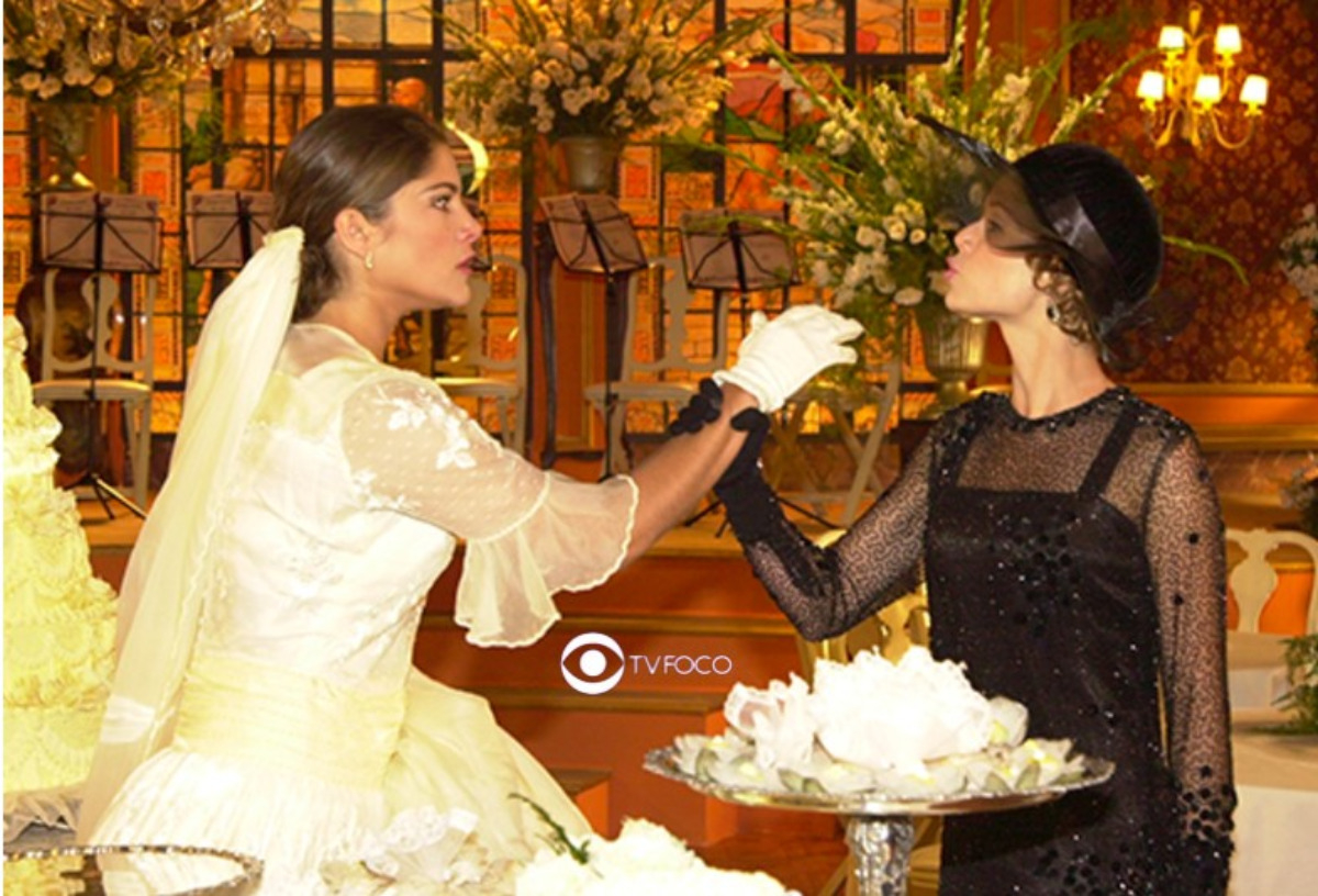 http://tvfoco.uai.com.br/wp-content/uploads/2015/05/Daniela-Mercury.jpg