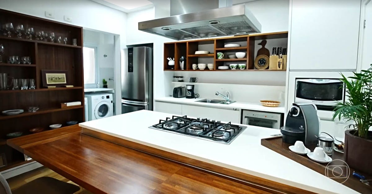 Cozinha do apartamento de luxo de Patrícia Poeta em SP