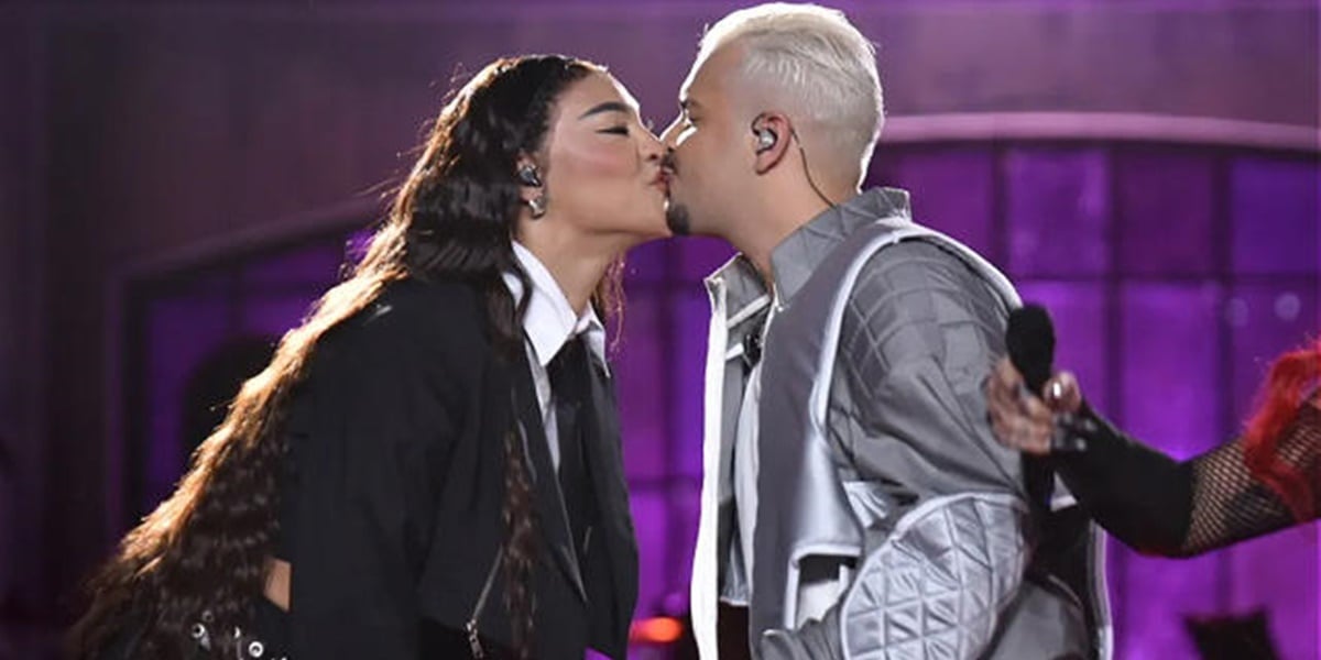 Pabllo Vittar e Pedro Sampaio em um programa do Multishow (Foto: Reprodução)