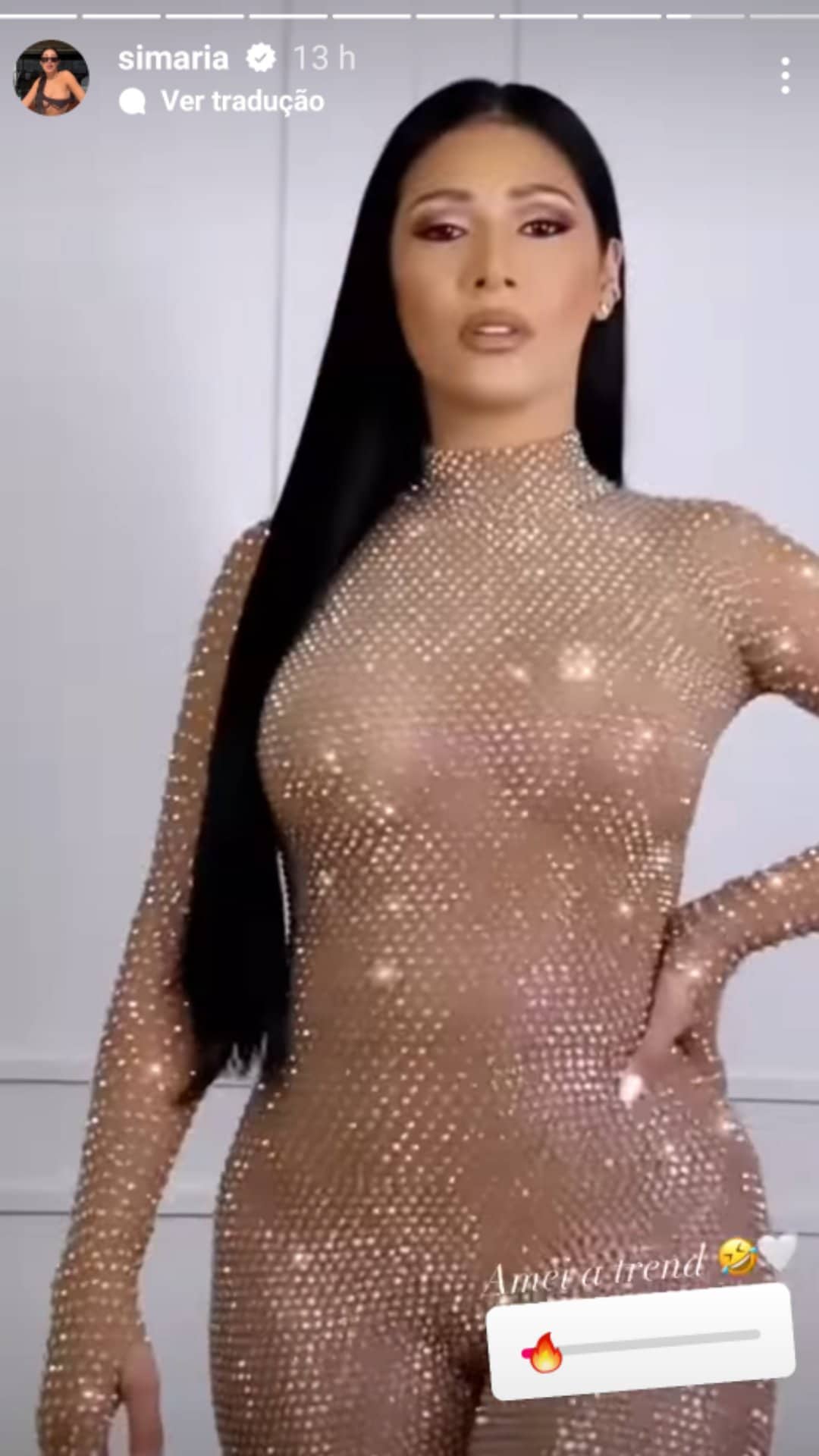 Simaria surge com look transparente brilhante e quase revelou demais das partes íntimas - Foto Reprodução Instagram