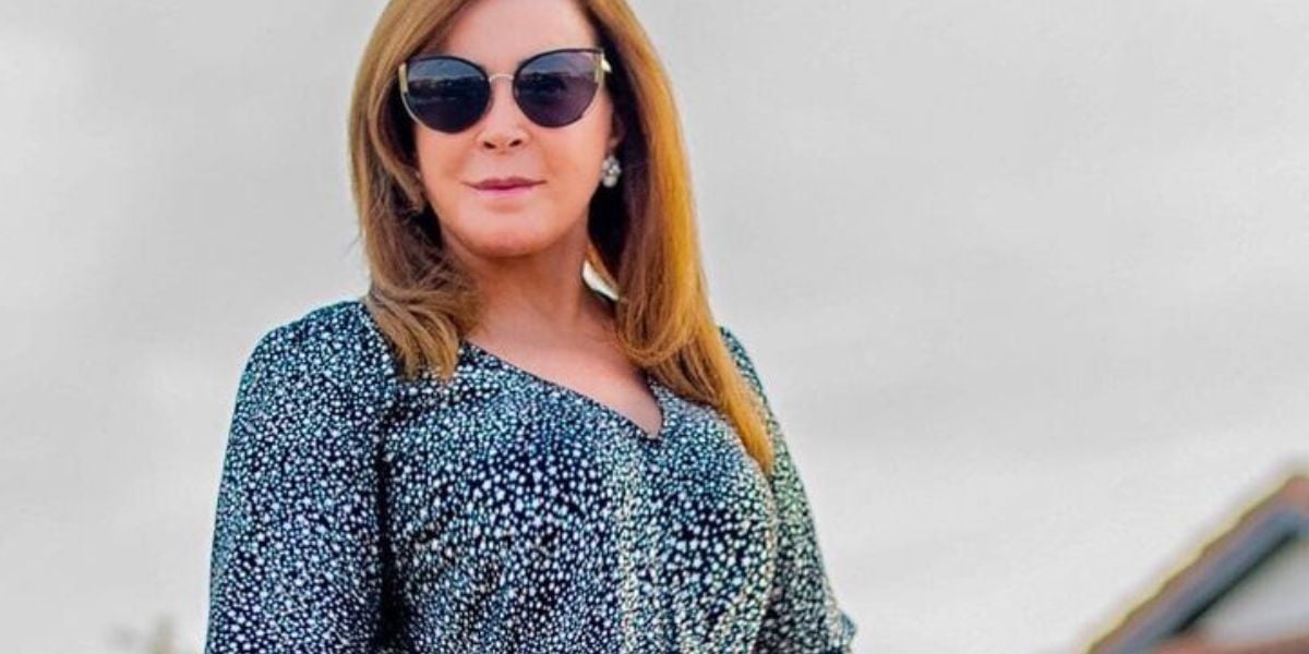 http://tvfoco.uai.com.br/wp-content/uploads/2015/05/Daniela-Mercury.jpg