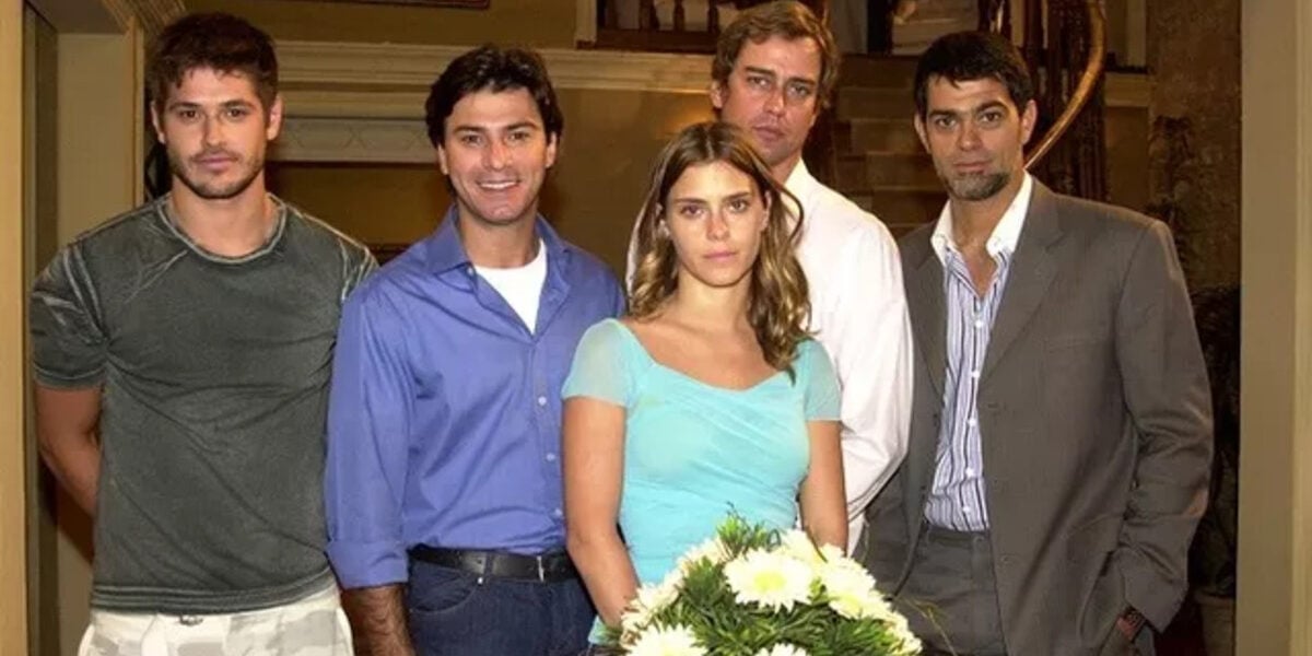 http://tvfoco.uai.com.br/wp-content/uploads/2015/05/Daniela-Mercury.jpg