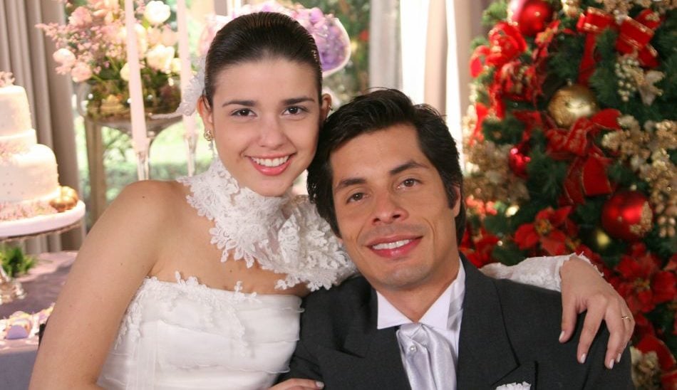 Ator pode ser visto atualmente no elenco da novela Cristal em reprisa no SBT (Foto: Reprodução)