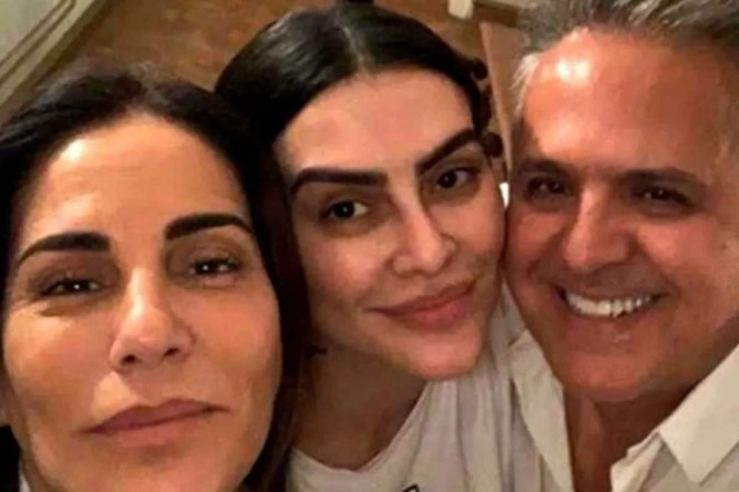 Cleo Pires ao lado de Orlando Morais e Glória Pires (Foto: Divulgação)