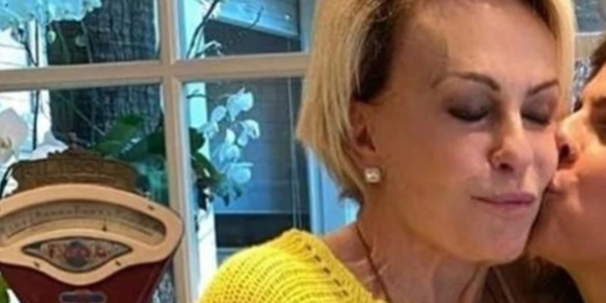 http://tvfoco.uai.com.br/wp-content/uploads/2015/05/Daniela-Mercury.jpg