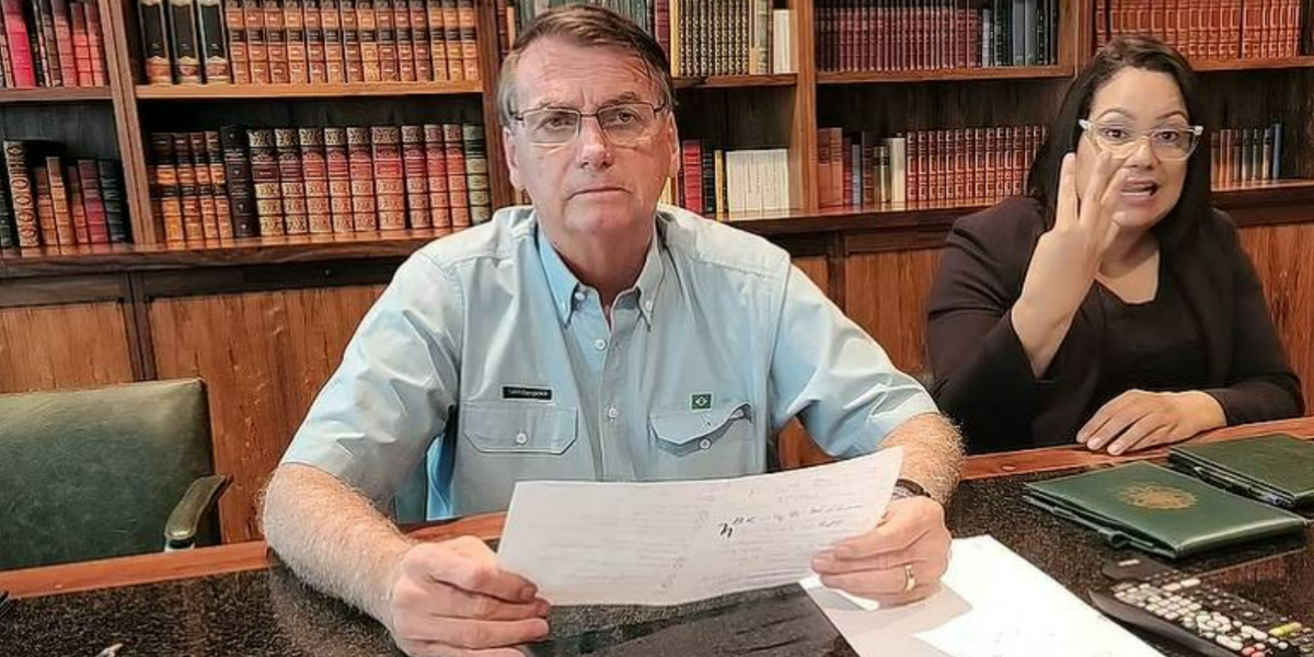 Bolsonaro fez live de despedida (Foto: Reprodução/Facebook)