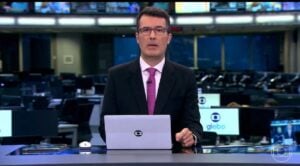 Fábio Turci assumiu o comando do Jornal da Globo durante as férias de Renata Lo Prete- Foto: Reprodução/Globo