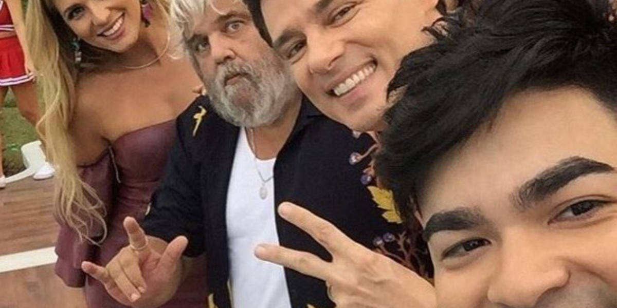 http://tvfoco.uai.com.br/wp-content/uploads/2015/05/Daniela-Mercury.jpg