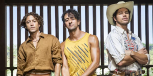 Astro de Pantanal não esconde mais e surge no colo de amor (Foto: Divulgação)