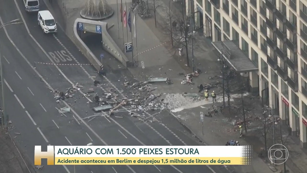 O maior aquário cilíndrico do mundo estourou na Alemanha, mostrou o Jornal Hoje (Foto: Reprodução / TV Globo) O maior aquário cilíndrico do mundo estourou na Alemanha, mostrou o Jornal Hoje (Foto: Reprodução / TV Globo)