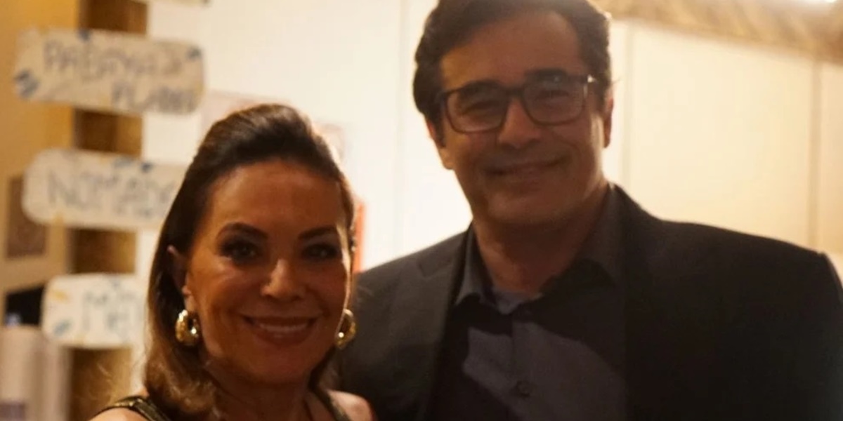 http://tvfoco.uai.com.br/wp-content/uploads/2015/05/Daniela-Mercury.jpg
