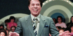 Silvio Santos saiu da Globo e foi substituído por famoso (Foto: Reprodução)