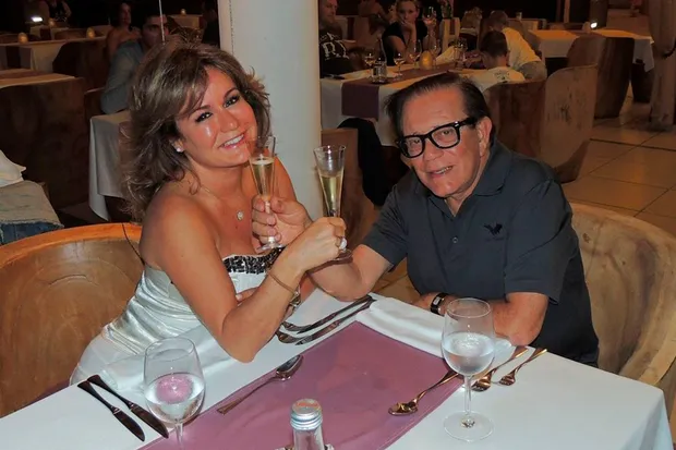 http://tvfoco.uai.com.br/wp-content/uploads/2015/05/Daniela-Mercury.jpg