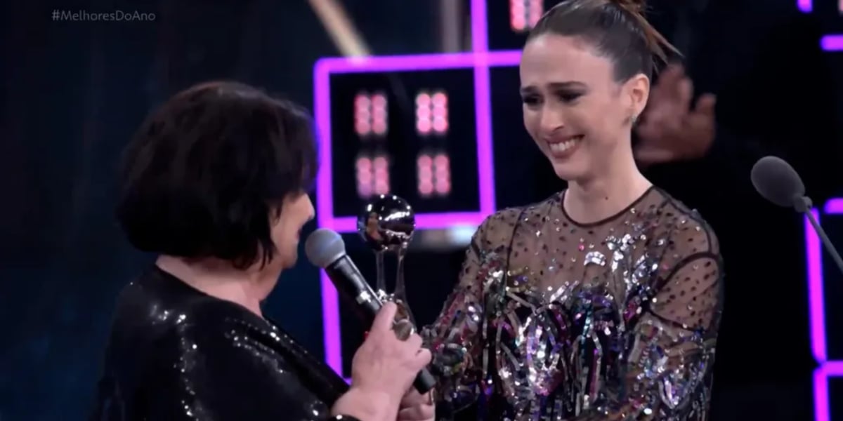 http://tvfoco.uai.com.br/wp-content/uploads/2015/05/Daniela-Mercury.jpg