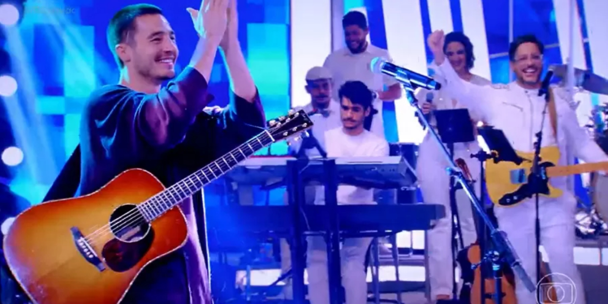 http://tvfoco.uai.com.br/wp-content/uploads/2015/05/Daniela-Mercury.jpg