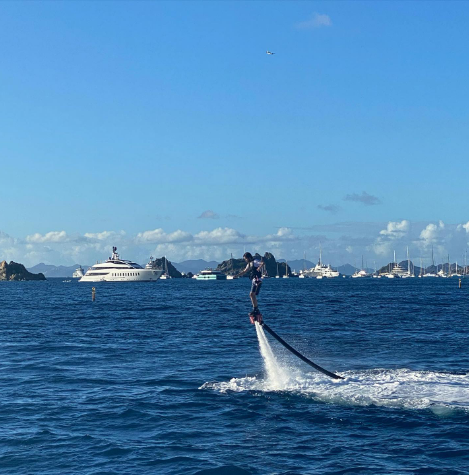 João Guilherme, filho do apresentador Faustão, tem vida luxuosa aos 18 anos e assumiu paixão com 16 anos a mais que ele - Foto Reprodução Instagram